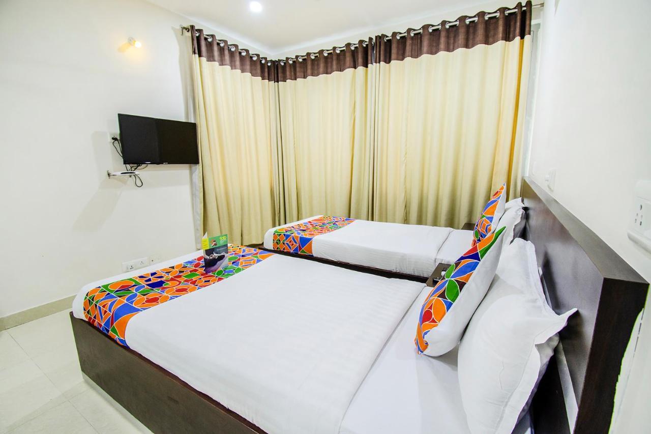 FabHotel Pride Inn Hyderabad Exterior foto